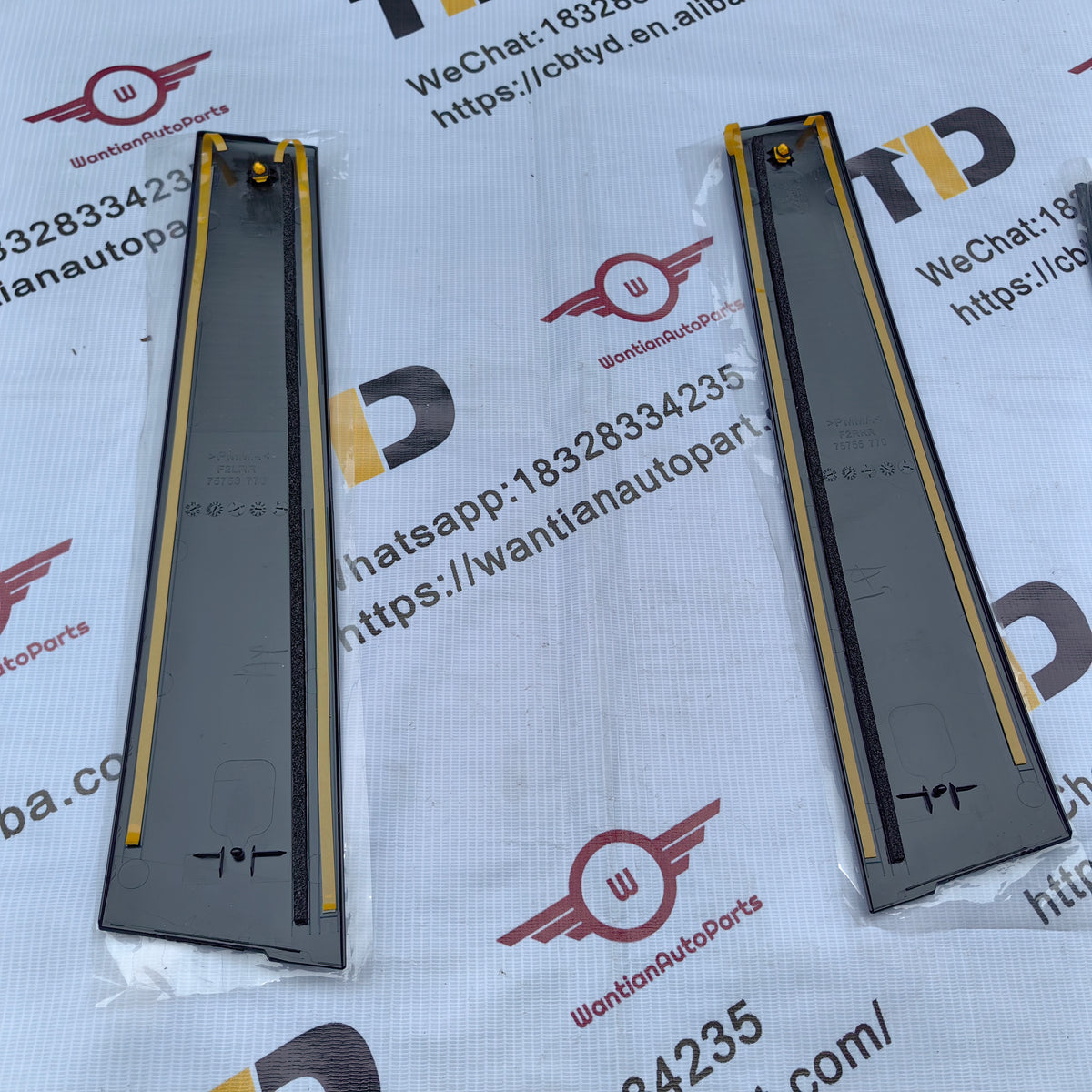 75756-0E060 75755-0E060 Applique For Toyota Highlander 75756-0E060