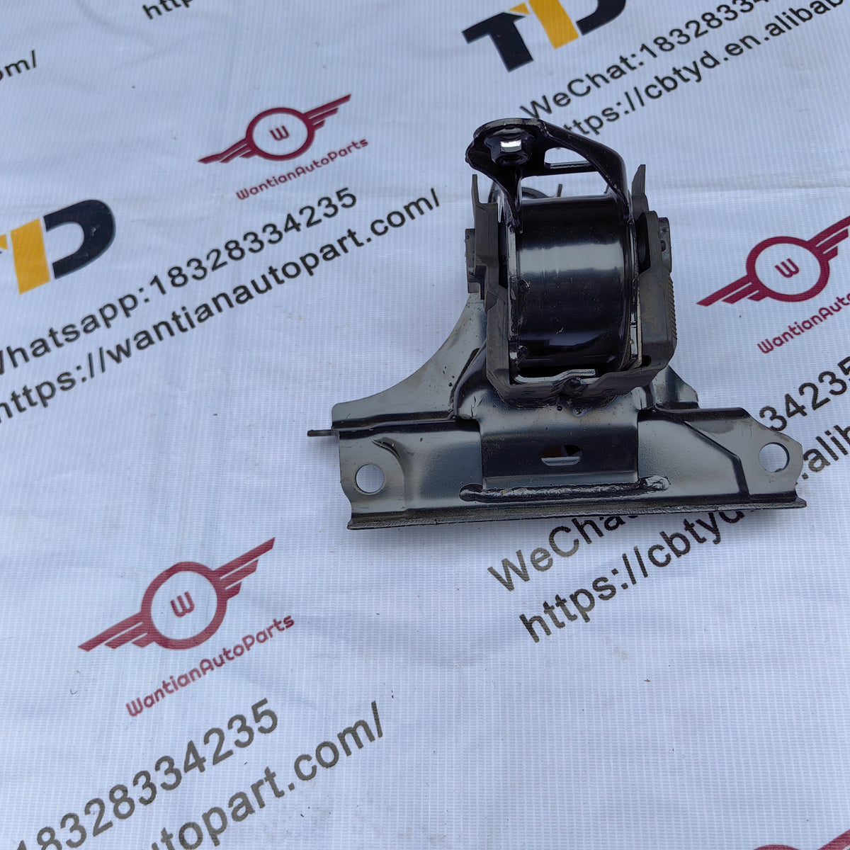 12372-0T620 12362-0T670 Side Mount For Toyota Corolla LE