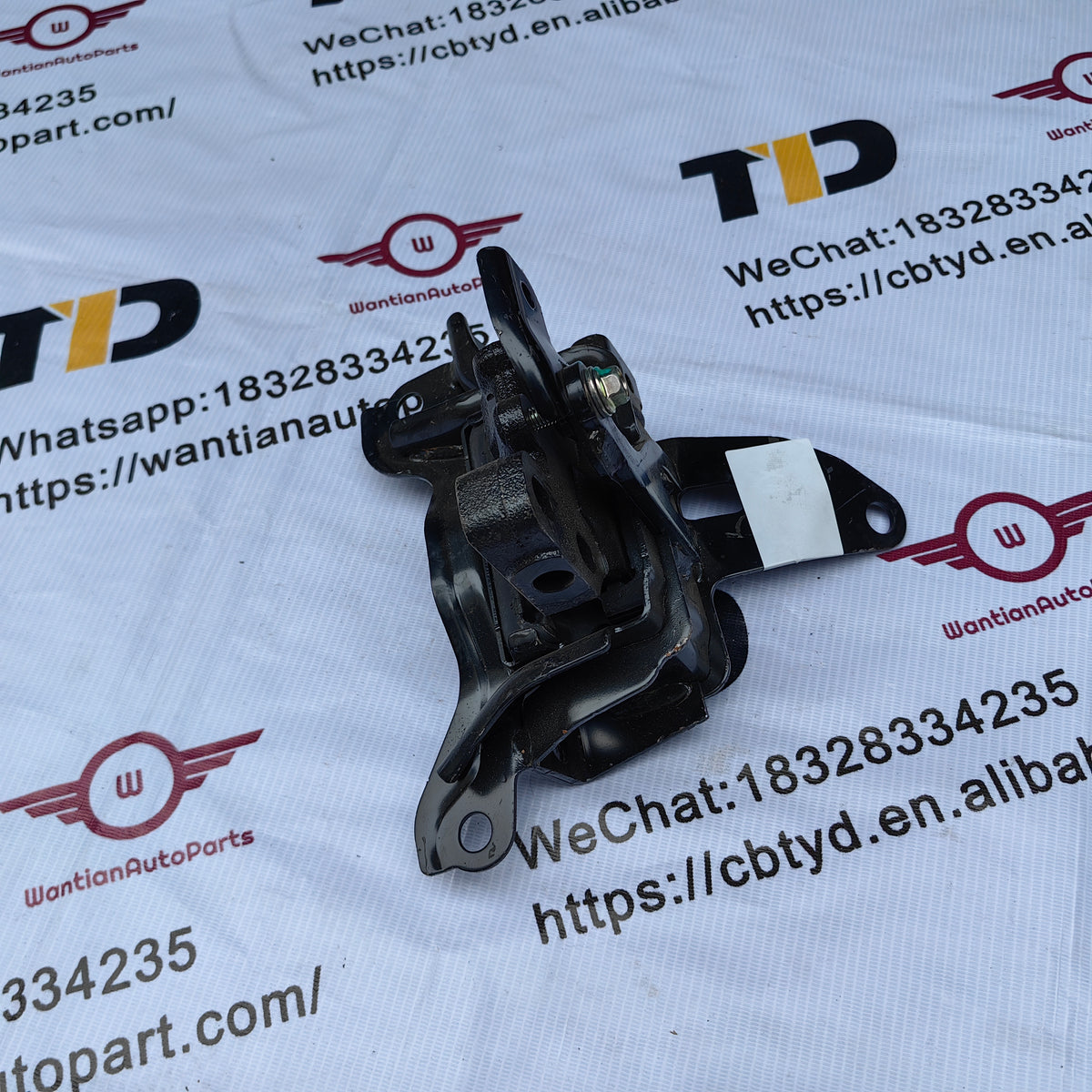 超歓迎された 12372-F2010 Side Mount For Toyota Corolla se 12372-F2010 靴