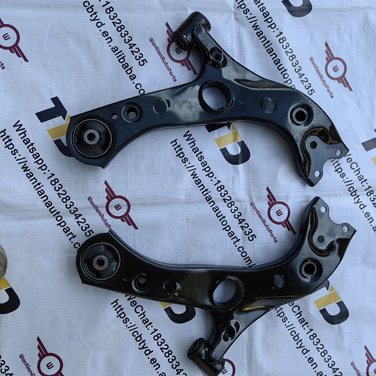 48068-10130 48069-10110 Lower Control Arm For Toyota CHR 48068