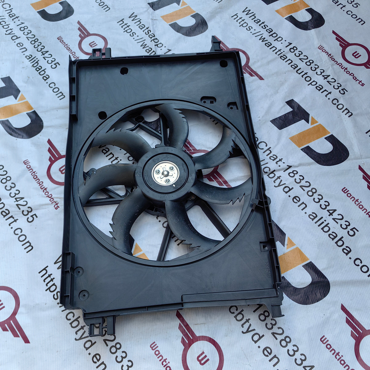 16360-F0070 Fan Assembly for Toyota RAV4 Hybrid 2023 16360