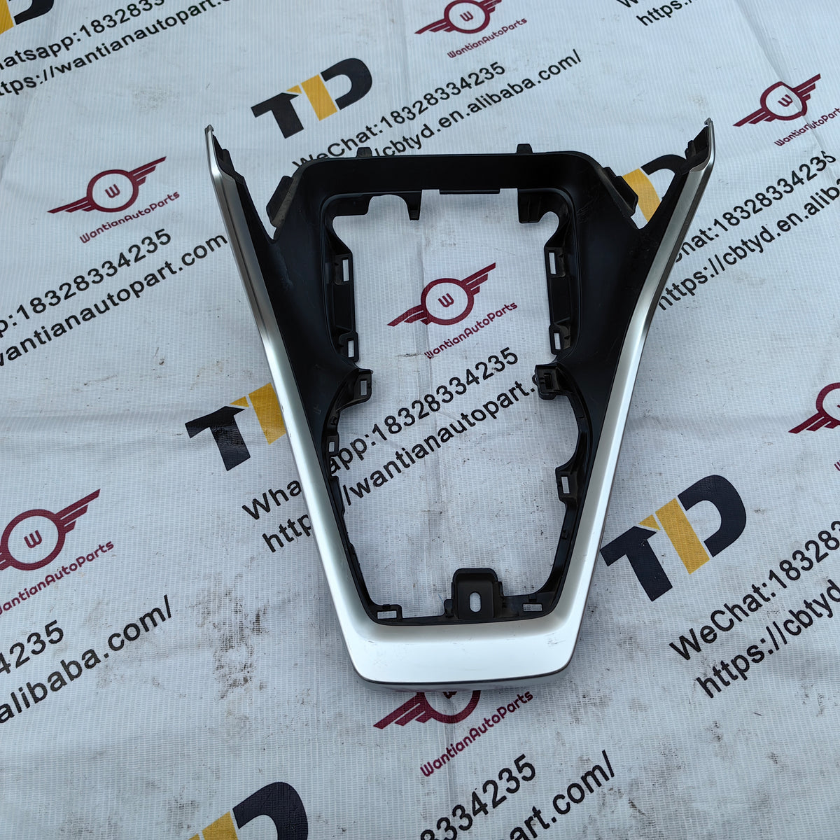 58805-0R080 Trim Panel for toyota rav4 58805-0R080 – Wantianautoparts