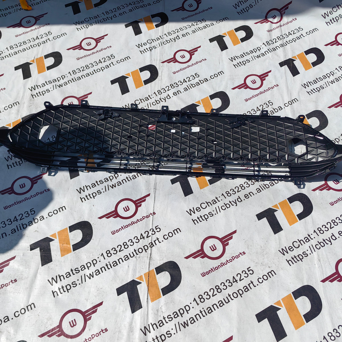 53112-30700 53112-30902 53112-30903 53112-30904 53112-30905 Grille