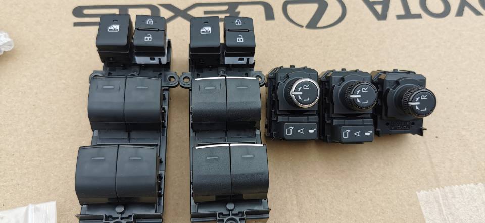 Toyota HighlanderDoor Window Switch Door Mirror Switch84872-0E110