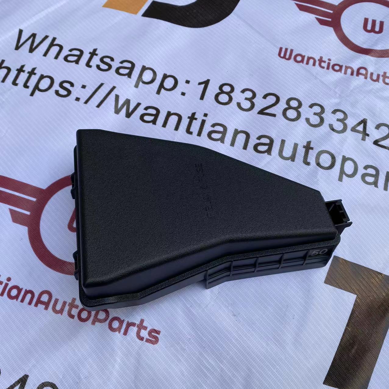 82662-0E370 Upper Cover For Toyota Highlander 82662-0E371 82662