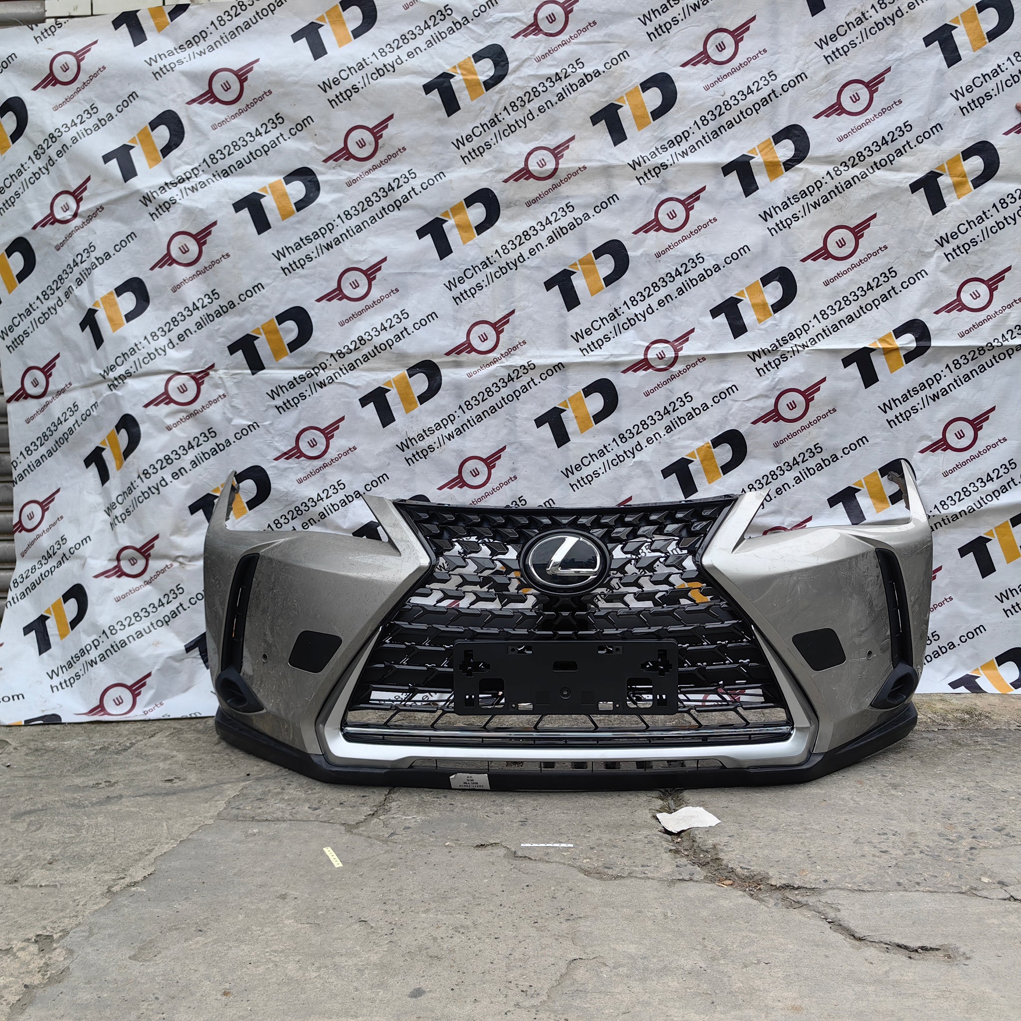 52112-76902 52112-76904 52411-76010 For Lexus UX front bumper