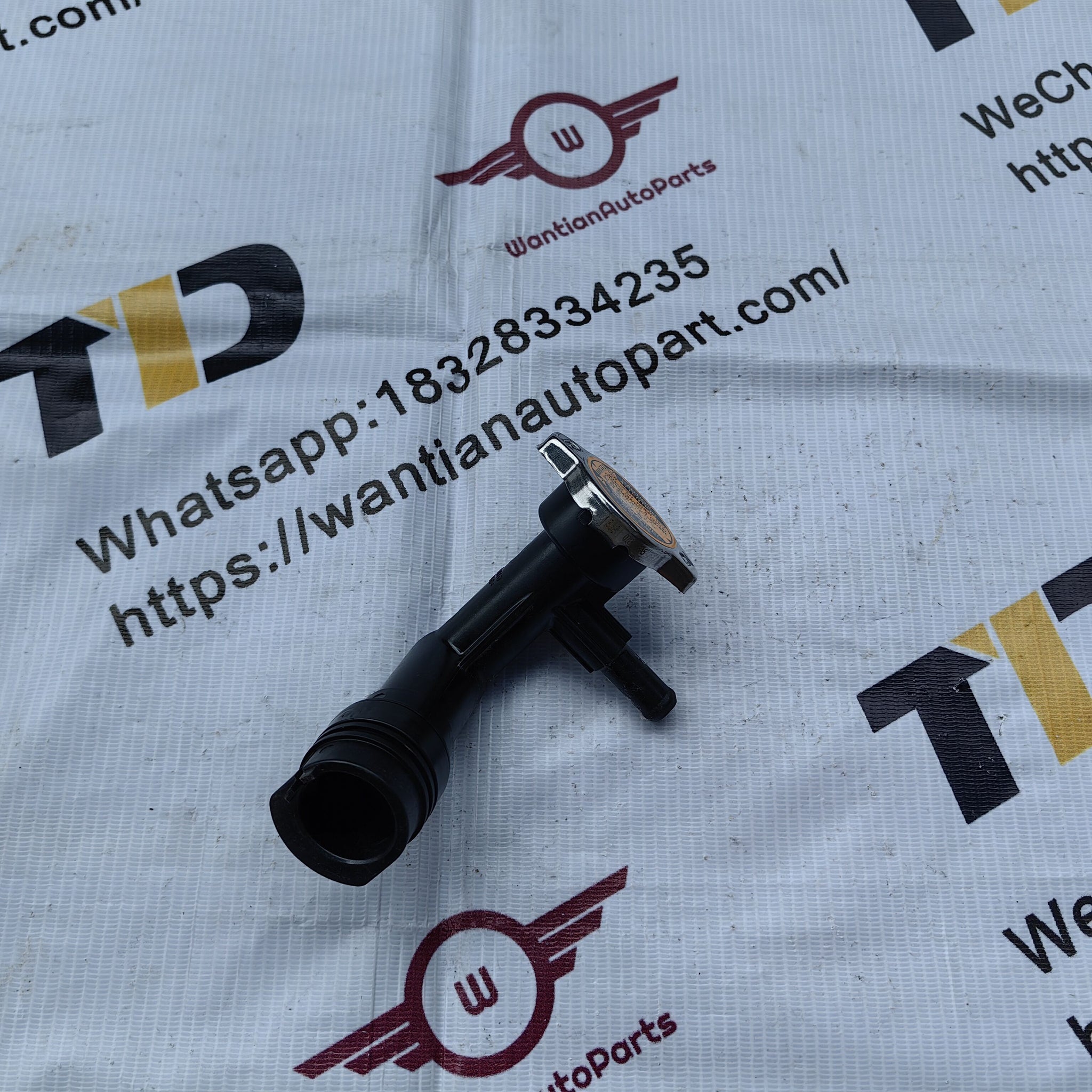 『L』 Genuine OEM Toyota 16897-F0040 Engine Coolant Filler Neck 19