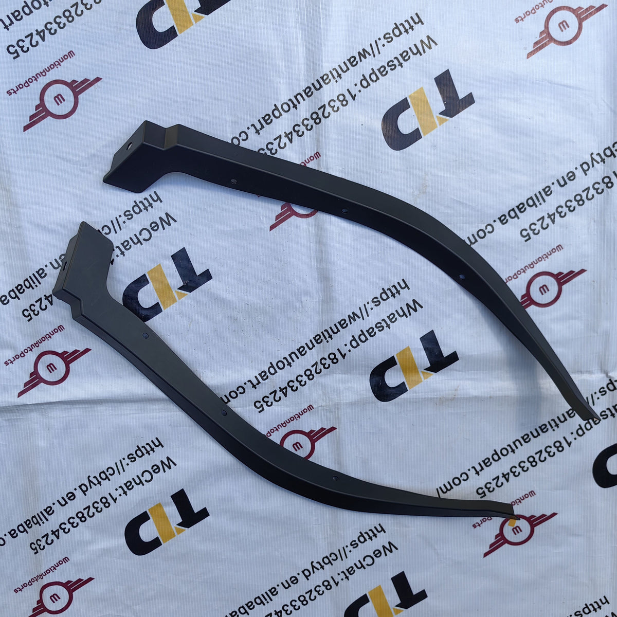 61667-0E080 61668-0E080 Quarter Panel Seal For Toyota Highlander 61667 ...