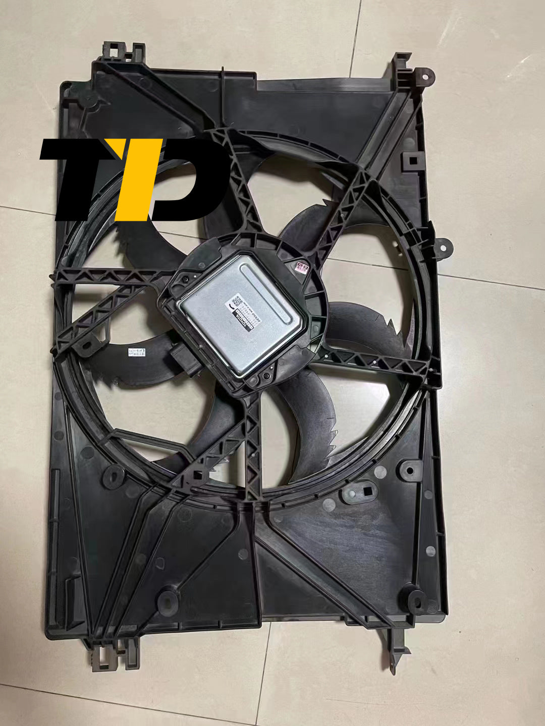 専用のページ 16360-25020 16360-25030 Fan Assembly for Toyota RAV4 Hybrid 16360