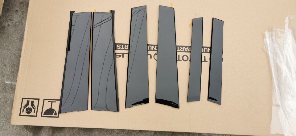 Toyota Highlander door frame trim 75756-0E060 75755-0E060 75762