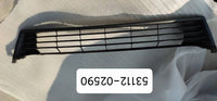 Toyota Corolla bumper grille, middle