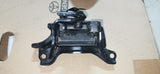 Toyota Corolla INSULATOR, ENGINE MOUNTING, LEFT12372-F2010 12372-24021  12372-24020